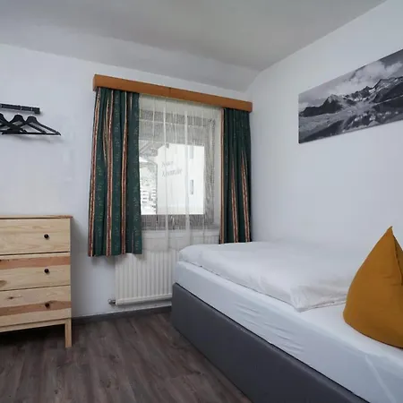 Almaar - Arno's Hoamat Apartman *